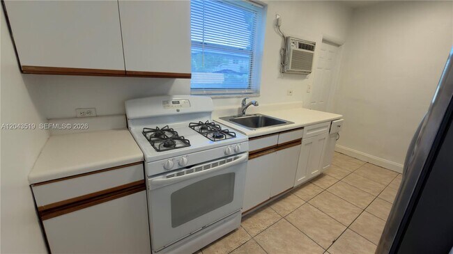 Photo - 808 84th St Unit 810