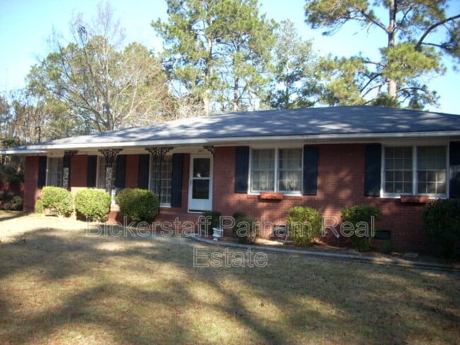 Building Photo - 2931 Glenbrook Dr