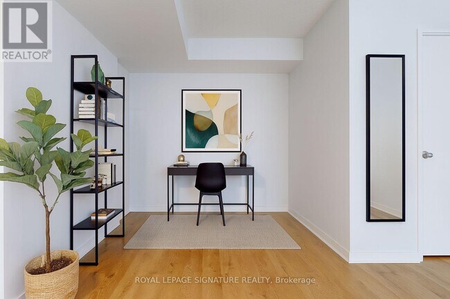 Photo - 250 Manitoba St Unité 702