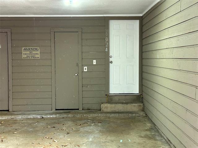 Photo - 6024 Stoneybrook Dr