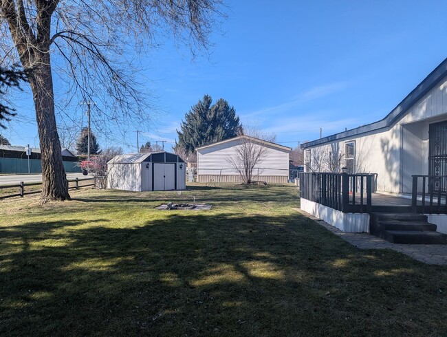 Photo - Renovated 3-Bedroom, 2-Bedroom Manufactured Home with a Spacious Yard in Hayden