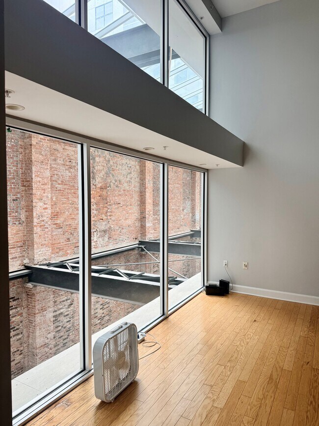 106 N High St Unit 707