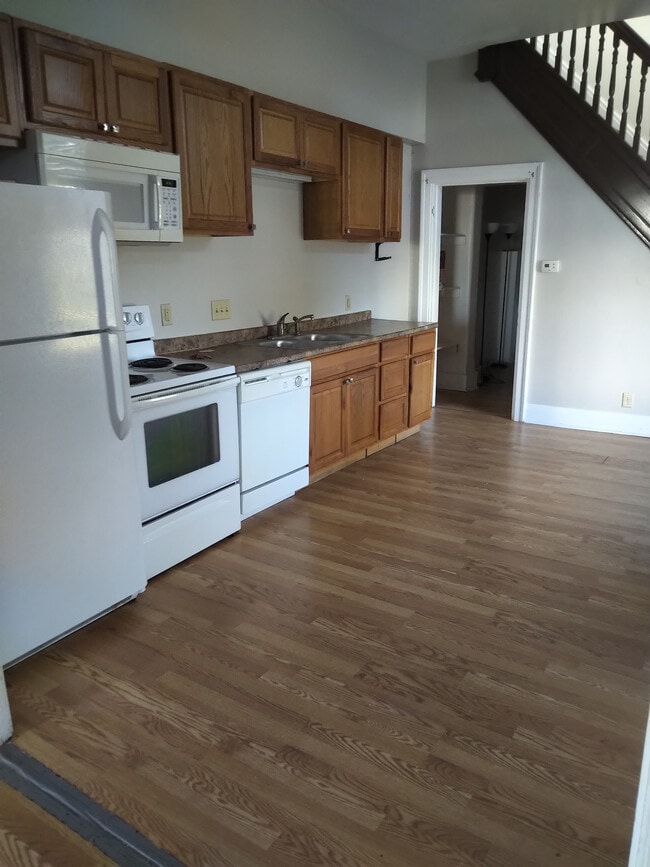 Photo - 210 N Beech St