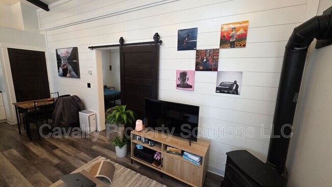 Photo - 4213-4213 Trinity Rd