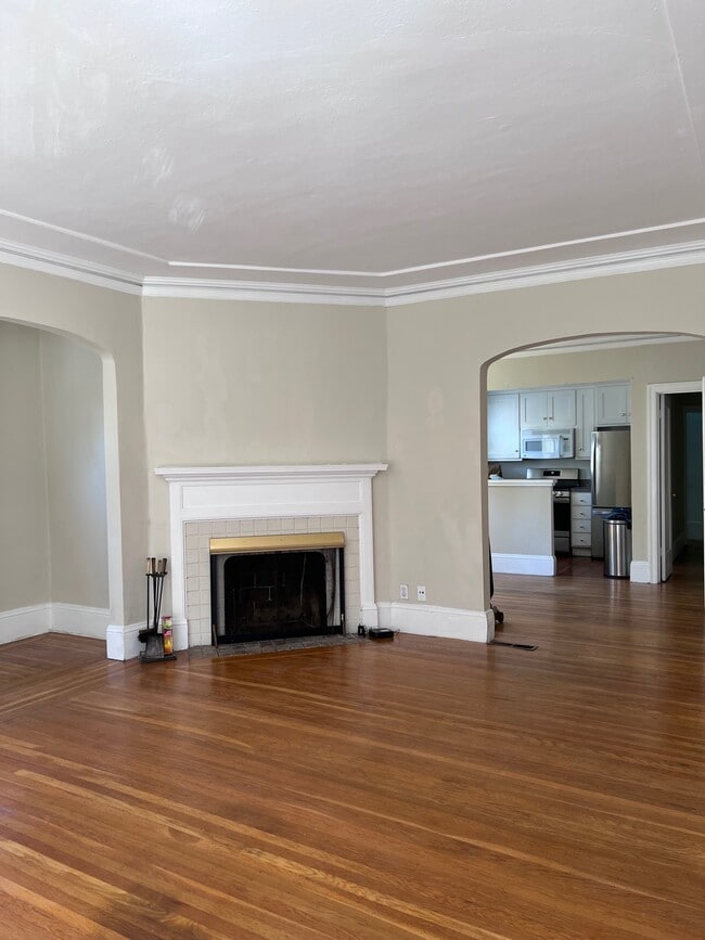 Photo - 476 Weldon Ave Unidad #2