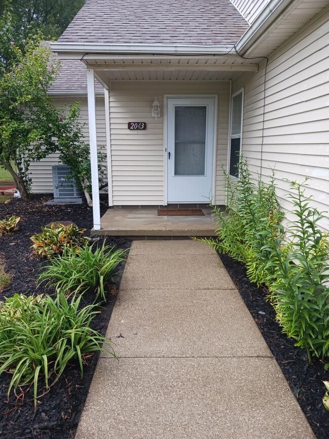 Photo - 2043 Rolling Meadows Ln