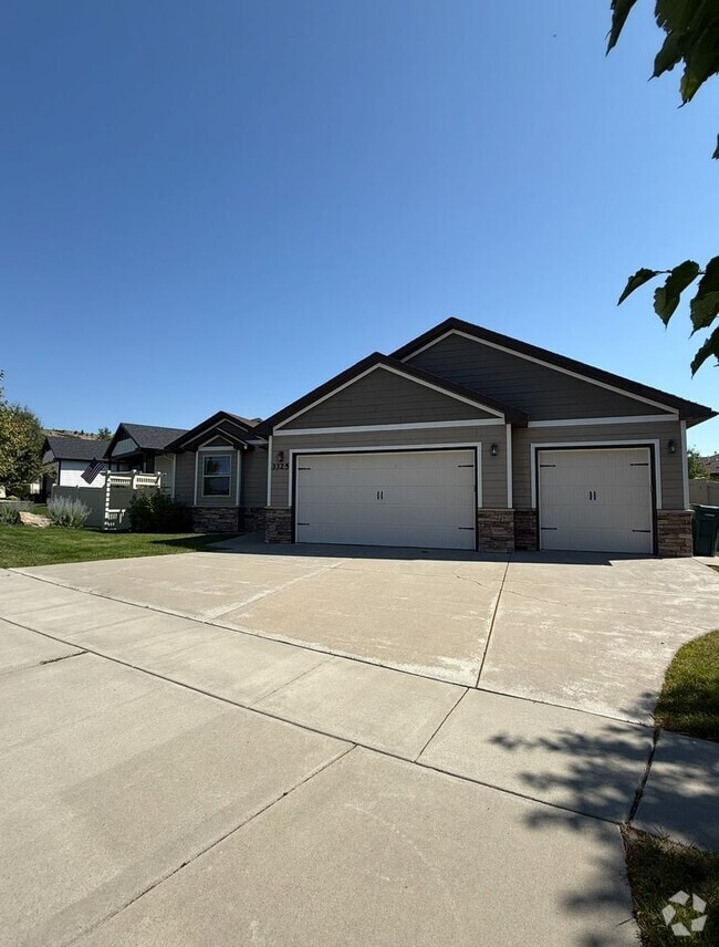 Building Photo - 3 Bedroom House in Copper Ridge Subdivison