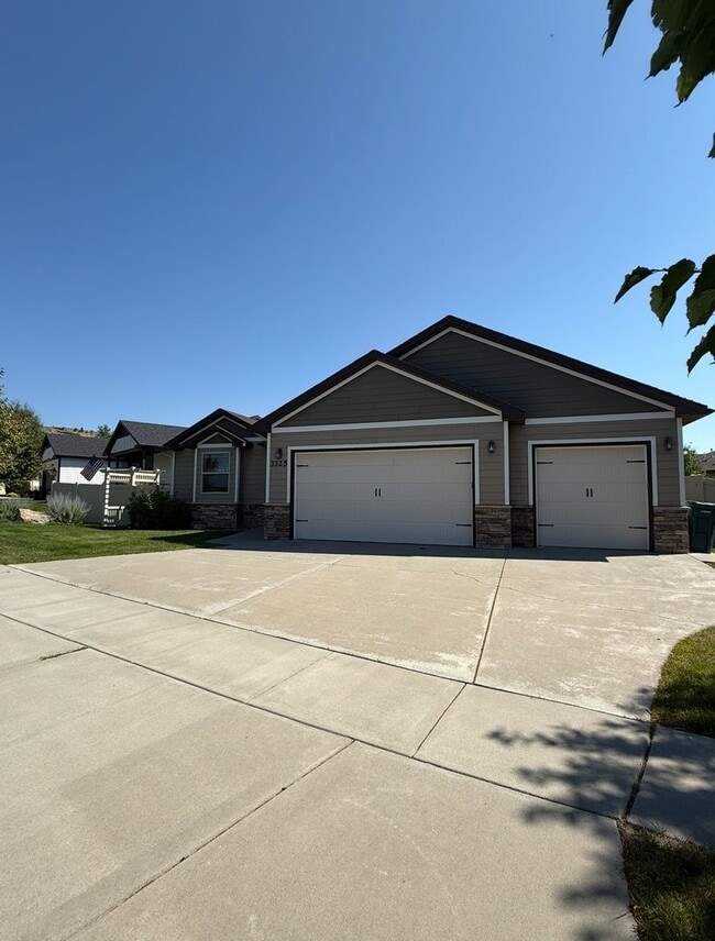 3 Bedroom House in Copper Ridge Subdivison - 3 Bedroom House in Copper Ridge Subdivison