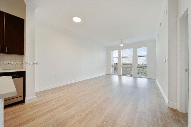 Photo - 10170 SW 7th St