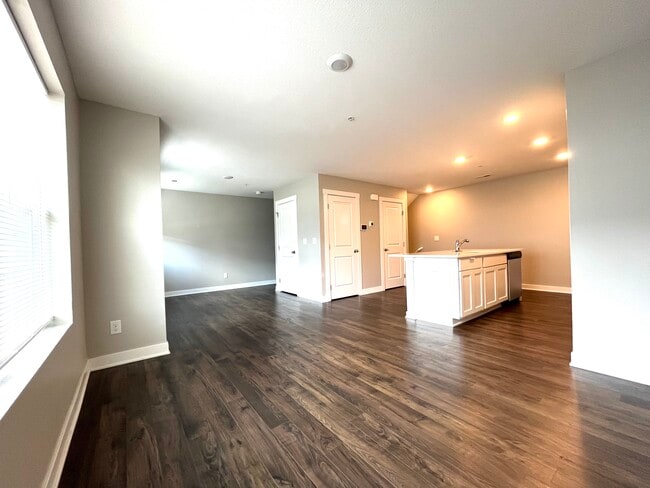 Photo - 205 NE 23rd Ln