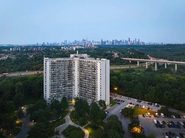 Rideau Towers