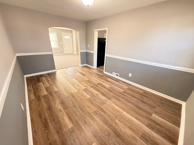 Photo - 1644 Sherwood Ave