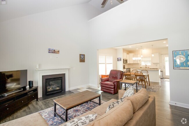 Building Photo - "Spacious 4 Bed, 2.5 Bath Rental in Vass, ...