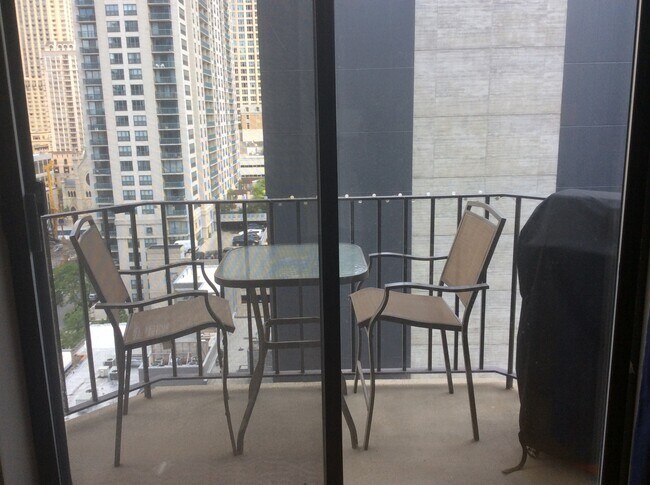 Photo - 70 W Huron St Unit 1404