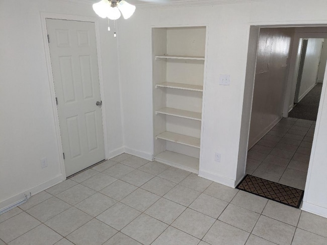 Photo - 724 N Eastern Ave