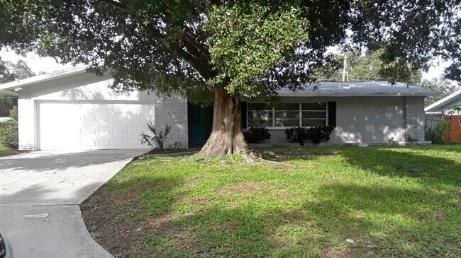 Photo - 1329 Fairfield Dr