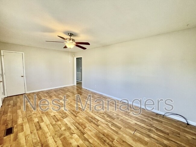 Photo - 7401 Paxton Dr