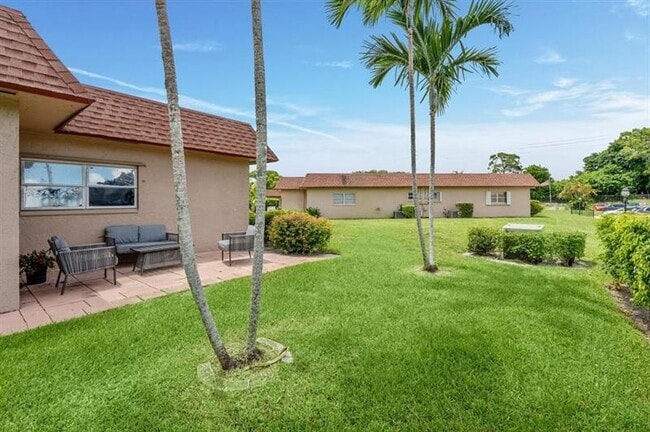 Photo - 1916 Palmland Dr