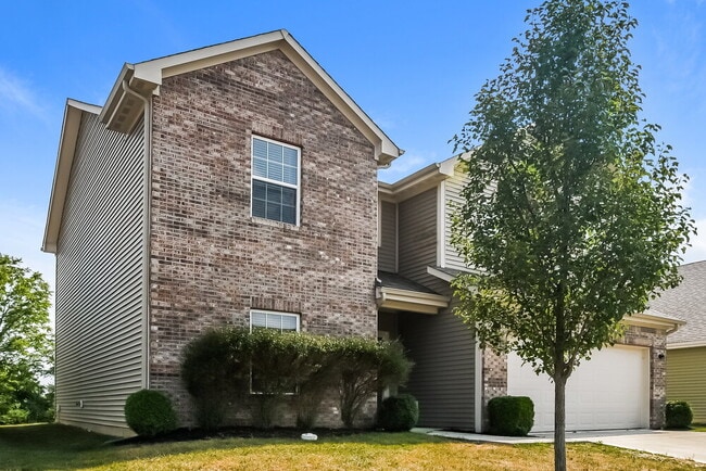 Photo - 577 Farnham Dr