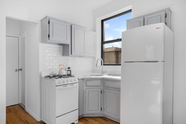 Photo - 308 E 118th St Unit ID1285574P