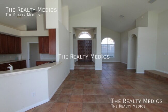 Photo - 2521 Roat Dr