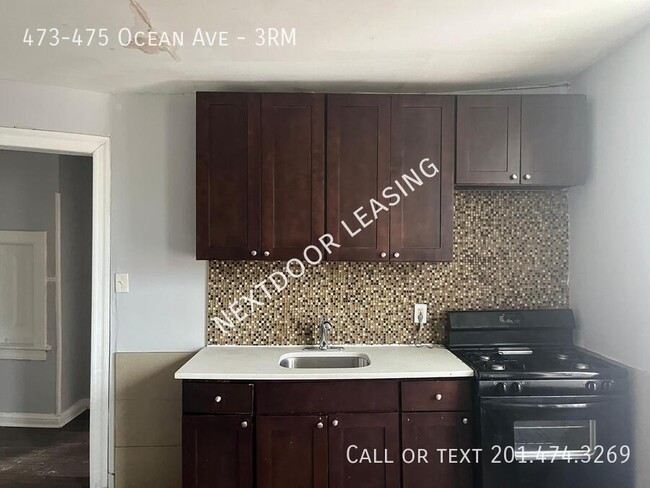 Building Photo - 473-475 Ocean Ave-3RM Unit 3RM