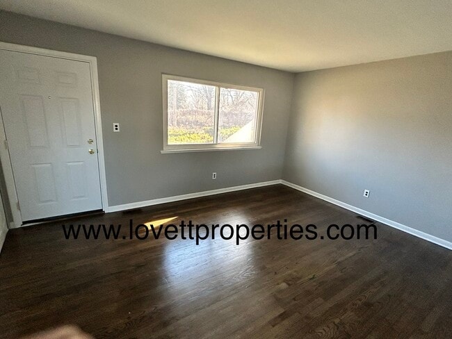 Photo - 17221 New York St