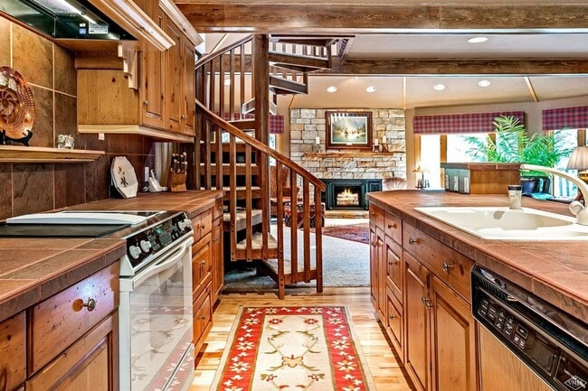 Photo - Classic Vail Retreat with 2 Kitchens, Loft...