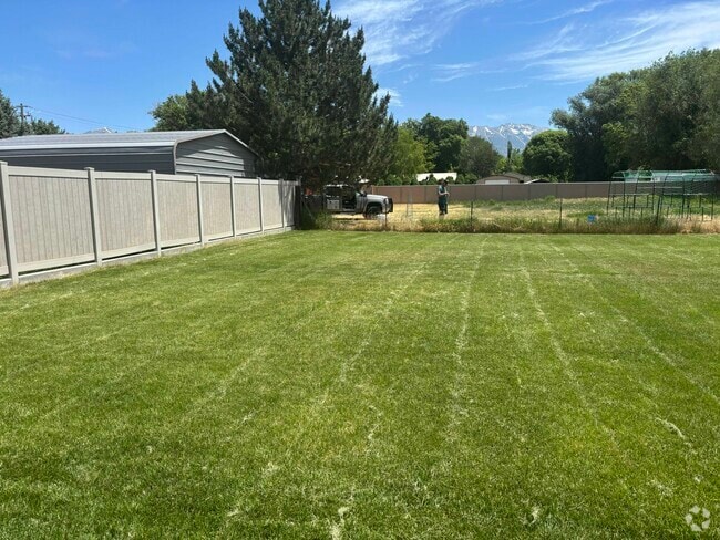 Building Photo - 548 N 500 W Rental
