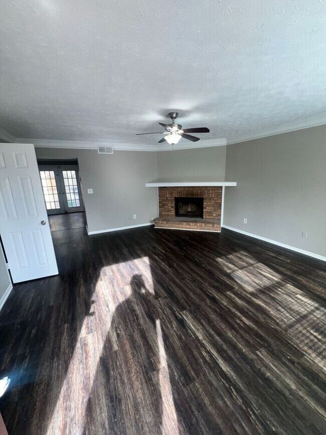 Photo - Available now!!! 2 bedroom 2.5 bath town home available in Snellville!!!