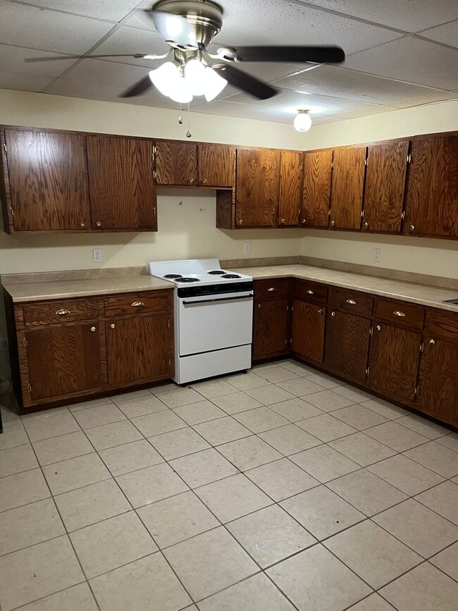 Photo - 305 Faye Ave