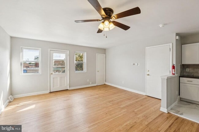 Photo - 7239 Haverford Ave