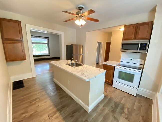 Photo - 321 E 20th Ave Unit 321