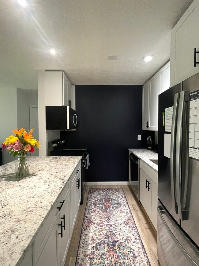 Photo - 7010 Carriage Hill Dr Unit 202