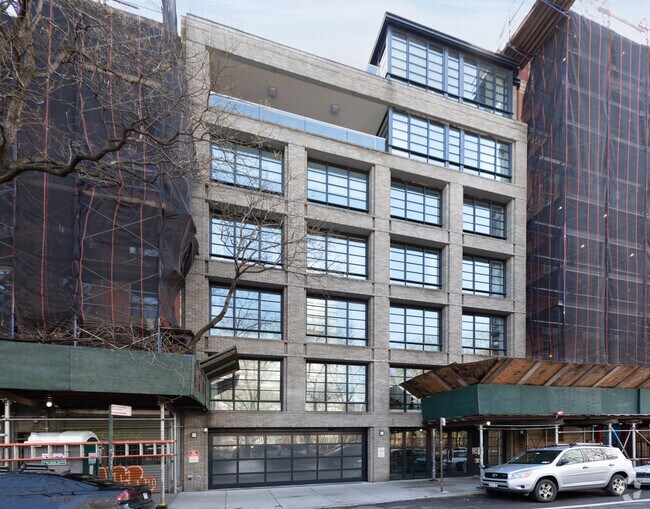 Photo - 204 Forsyth St