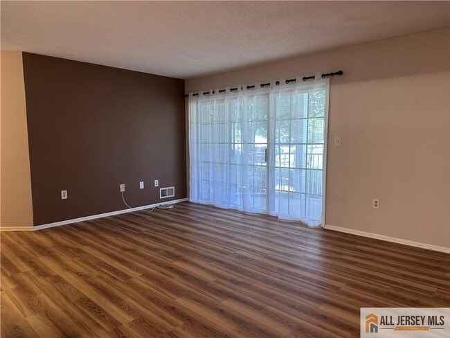 Photo - 171 Lindsey Ct Unit 2915