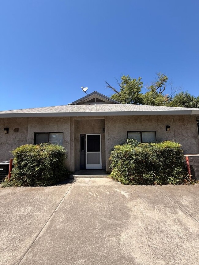 Building Photo - 165 Rio Lindo Ave Unit 1