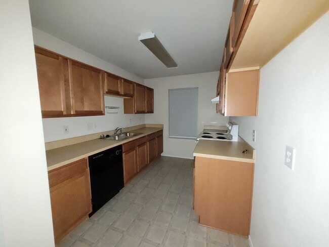 Photo - 2 BEDROOM 2 BATHROOM    NO PETS