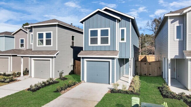 Photo - 21269 Carosella Dr