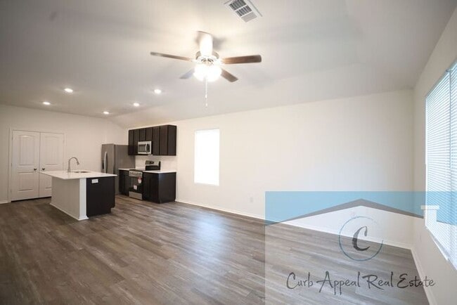 Photo - New construction in Jonesboro - beautiful 4 bed / 2 bath home - Valley View!!