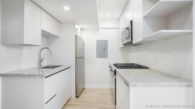 Photo - 701 S Royal Poinciana Blvd Unit 13