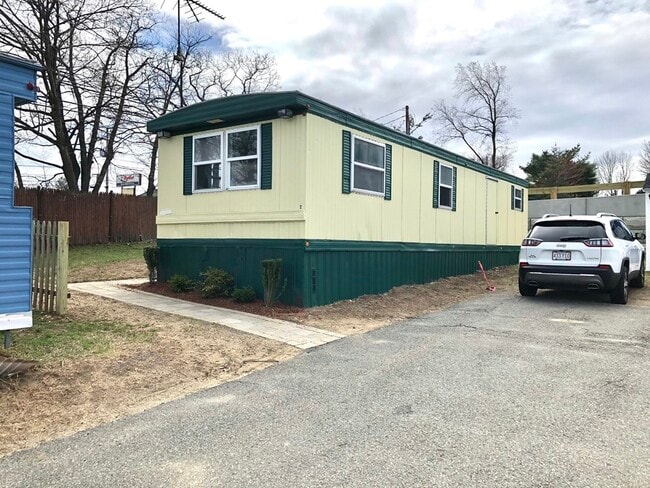 Photo - 278 Newbury St