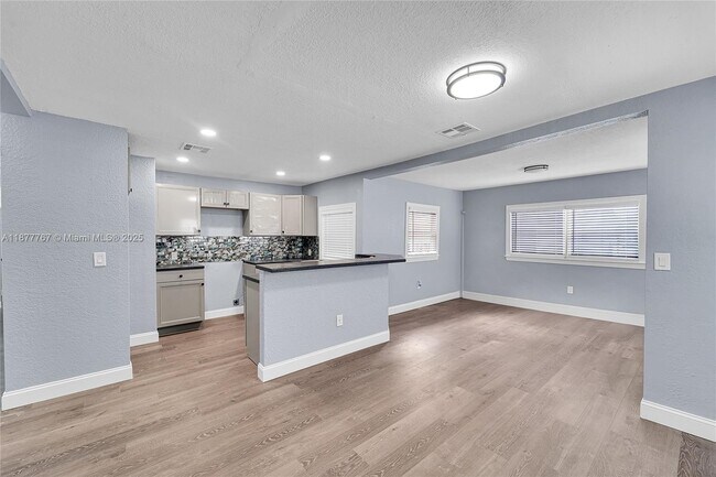 Building Photo - 2360 NW 6th Ct Rental