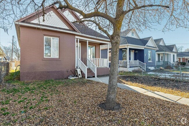 Building Photo - 239 Patterson St Rental