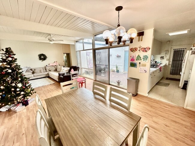 Building Photo - 1219 Ala Aolani St