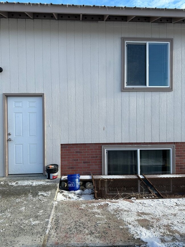 Building Photo - 1568 N Williwaw Way Unit #1
