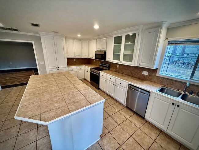 Photo - Great 3 BR home by the Reservoir