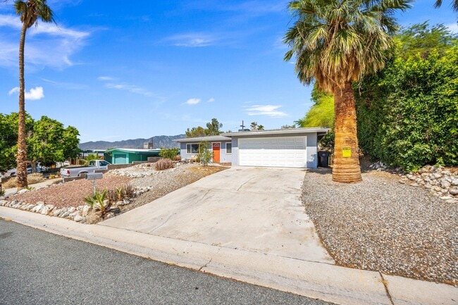 Photo - 13215 Deodar Ave