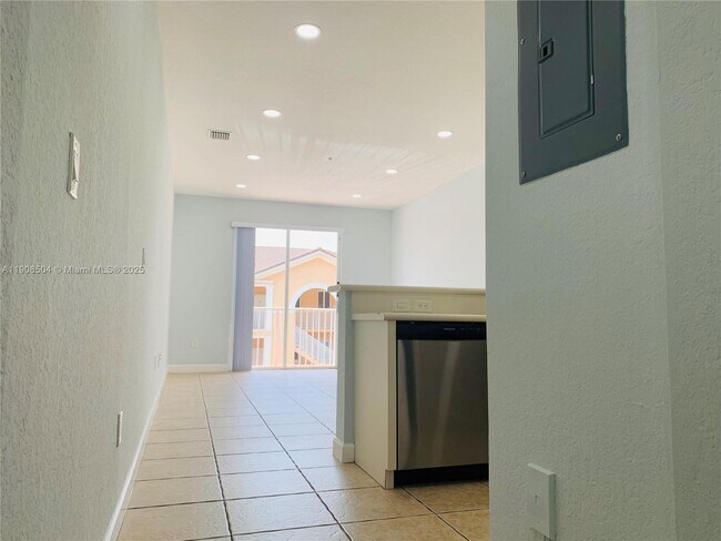 Photo - 17800 NW 73rd Ave