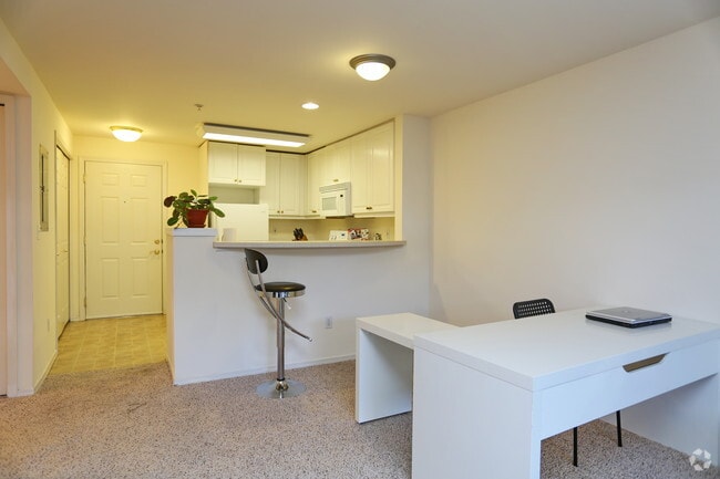 Photo - Yugo Seattle Rivendell